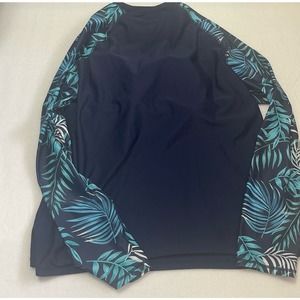 Hannah Nicole woman’s rash guard bathing suit top with built in bra